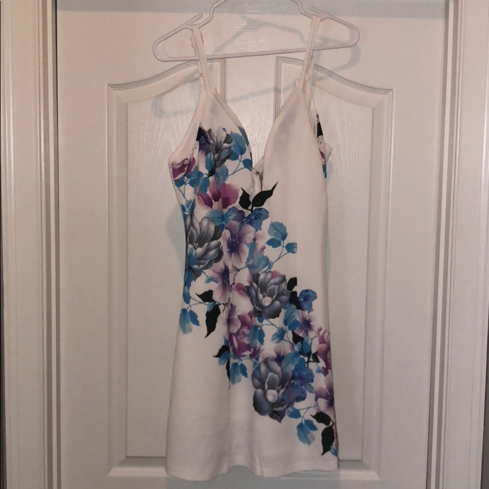 Deep V mini dress NWOT
